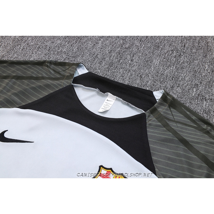 Chandal del Barcelona 23-24 Manga Corta Gris - Pantalon Corto